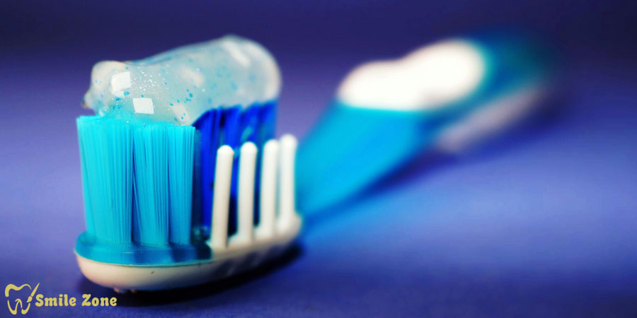 راهنمای انتخاب مسواک مناسب برای دندانهای حساس و ترمیمشده